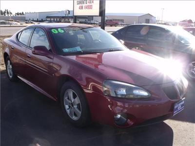 Used Pontiac GrandPrix 2006 : $8800