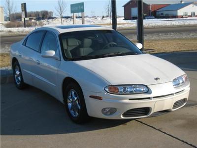 Used Oldsmobile Aurora 2002 : $8900