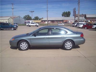 Used Ford Taurus 2005 : $5995