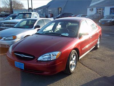 Used Ford Taurus 2000 : $2895