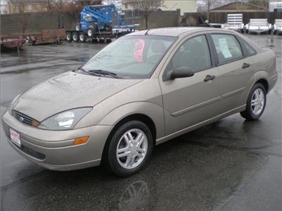 Used Ford Focus 2004 : $5495