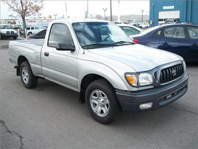 Used Toyota Tacoma 2004 : $8995