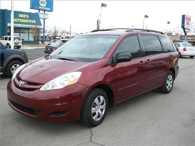 Used Toyota Sienna 2006 : $12995