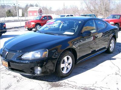 Used Pontiac GrandPrix 2008 : $10900