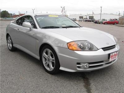 Used Hyundai Tiburon 2004 : $8990