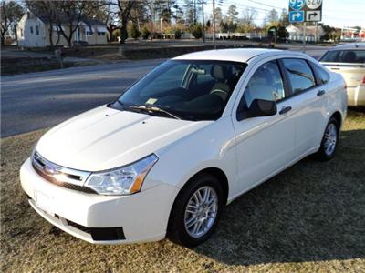 Used Ford Focus 2010 : $11995