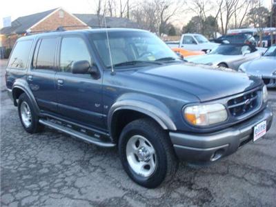 Used Ford Explorer 2000 : $3995