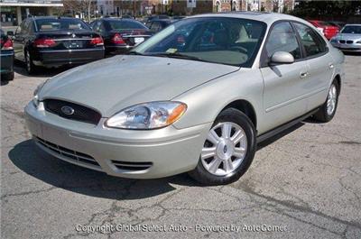 Used Ford Taurus 2005 : $5900