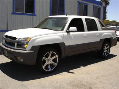Used Chevrolet Avalanche 2002 : $11988