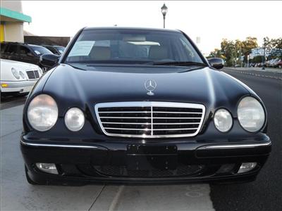Used Mercedes Benz EClass 2002 : $11995