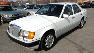 Used Mercedes-Benz 400 1993 : $4999