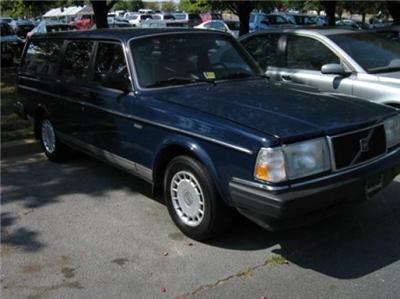 Used Volvo 240 1991 : $4750