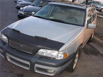 Used Volvo V70 2000 : $8950