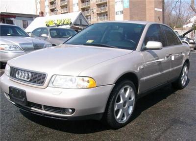 Used Audi A4 2000 : $5900