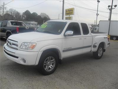 Used Toyota Tundra 2005 : $12500