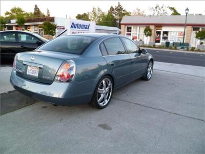 Used Nissan Altima 2002 : $8599