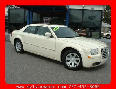 Used Chrysler 300 2005 : $12987
