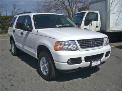 Used Ford Explorer 2004 : $9500