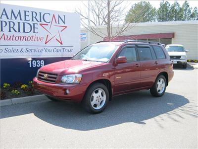 Used Toyota Highlander 2004 : $15900
