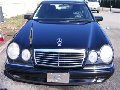 Used Mercedes-Benz EClass 1999 : $8995