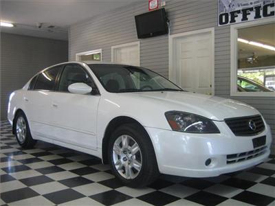 Used Nissan Altima 2005 : $10997