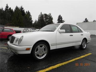 Used Mercedes-Benz EClass 1996 : $5995