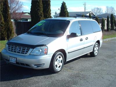 Used Ford Freestar 2004 : $6500