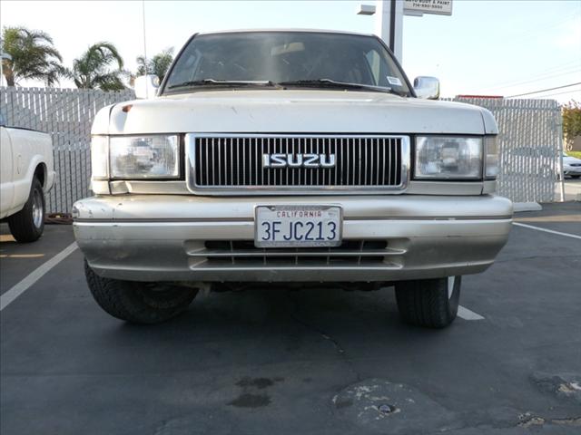 Used Isuzu Trooper 1993 : $3984