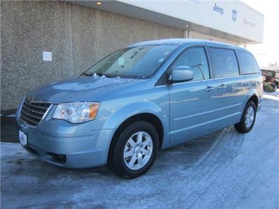 Used Chrysler TownCountry 2010 : $21999