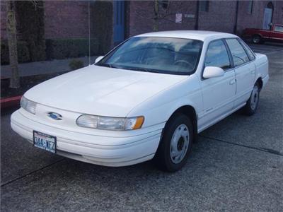 Used Ford Taurus 1993 : $1750