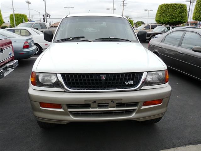Used Mitsubishi Montero Sport 1998 : $5984