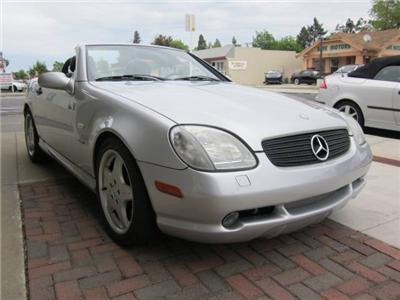 Used Mercedes Benz SLKClass 2000 : $10988