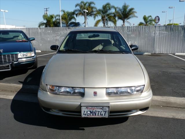 Used Saturn S Series 1999 : $4984
