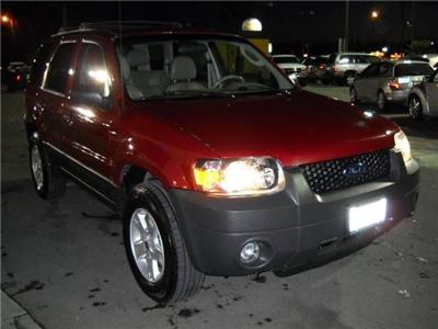 Used Ford Escape 2005 : $10777