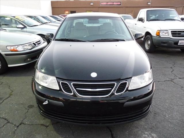 Used Saab 9-3 2005 : $8984