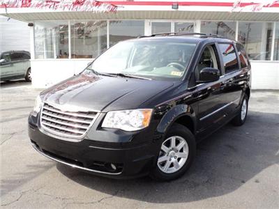 Used Chrysler TownCountry 2010 : $21986