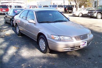 Used Toyota Camry 1998 : $5450