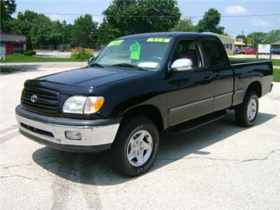 Used Toyota Tundra 2000 : $6990