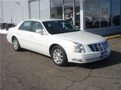 Used Cadillac DTS 2009 : $17995