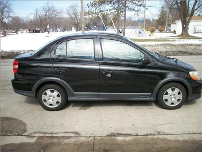 Used Toyota Echo 2000 : $4695