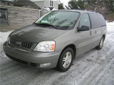 Used Ford Freestar 2005 : $8500