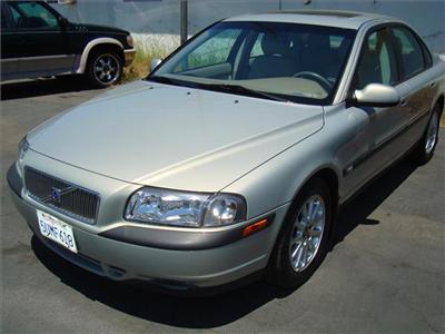 Used Volvo S80 2001 : $7695