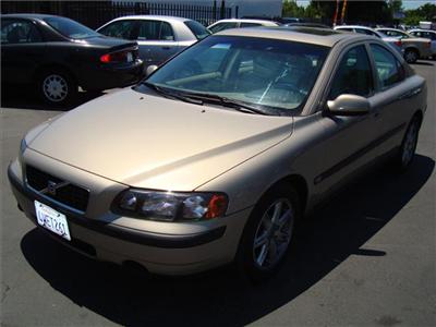 Used Volvo S60 2002 : $9455